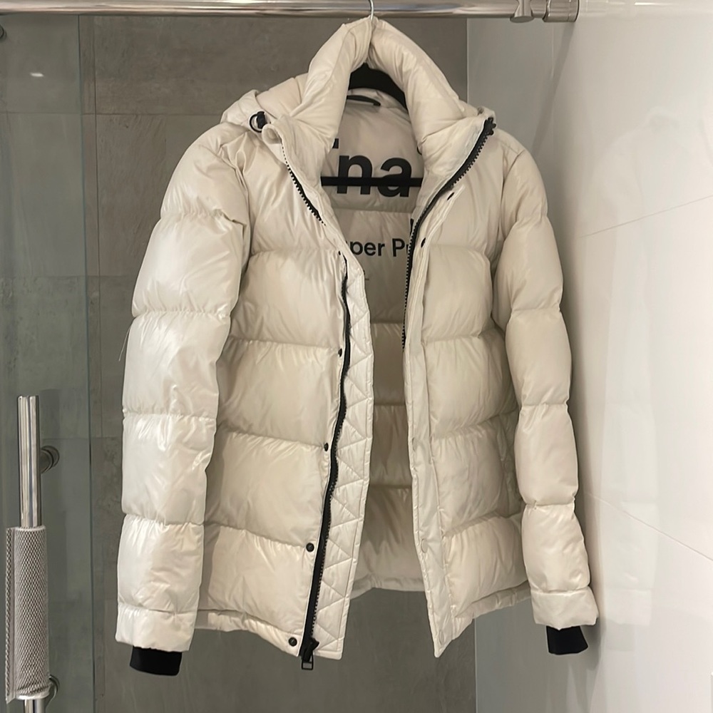 The Super Puff Hi-Gloss Down Jacket